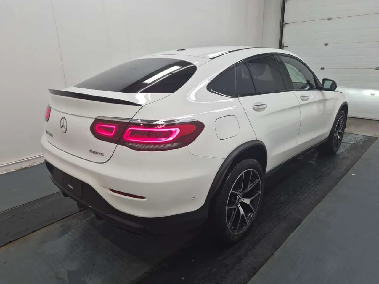 Mercedes-Benz GLC 300 Coupe * AMG Line * CARFAX * От Mercedes * 