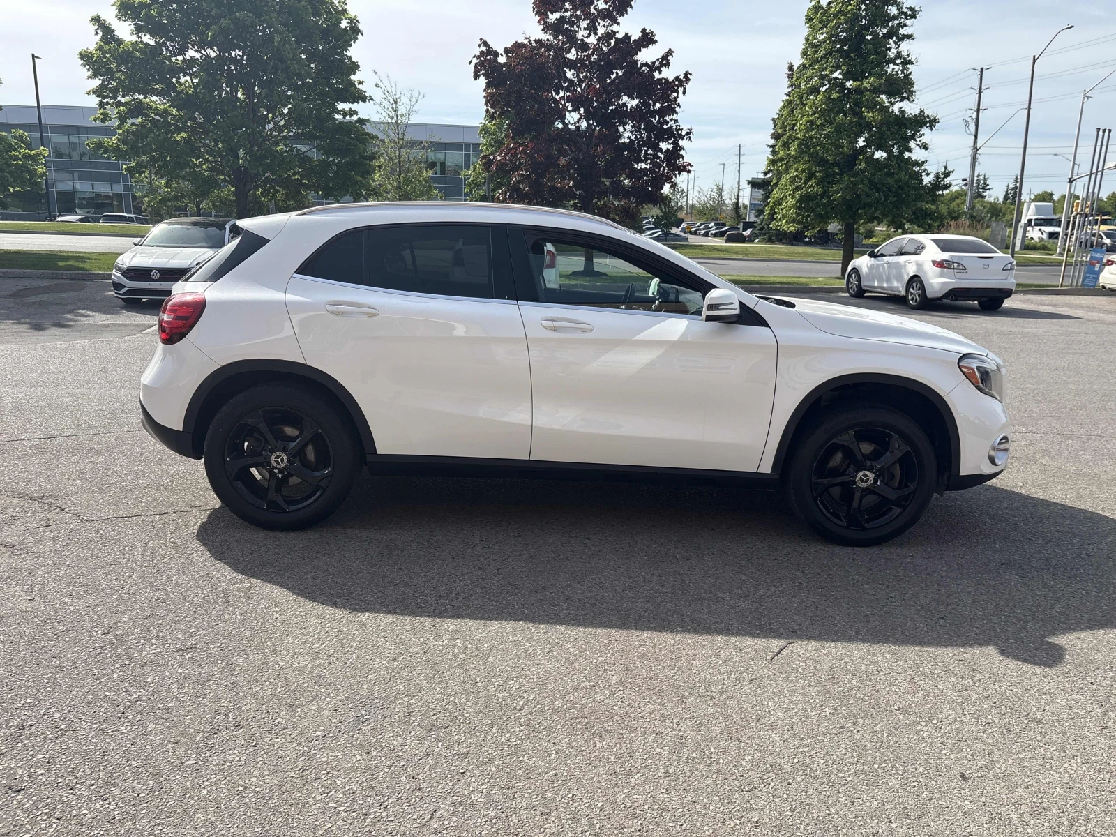 Mercedes-Benz GLA 250, снимка 3 - Автомобили и джипове - 55721357