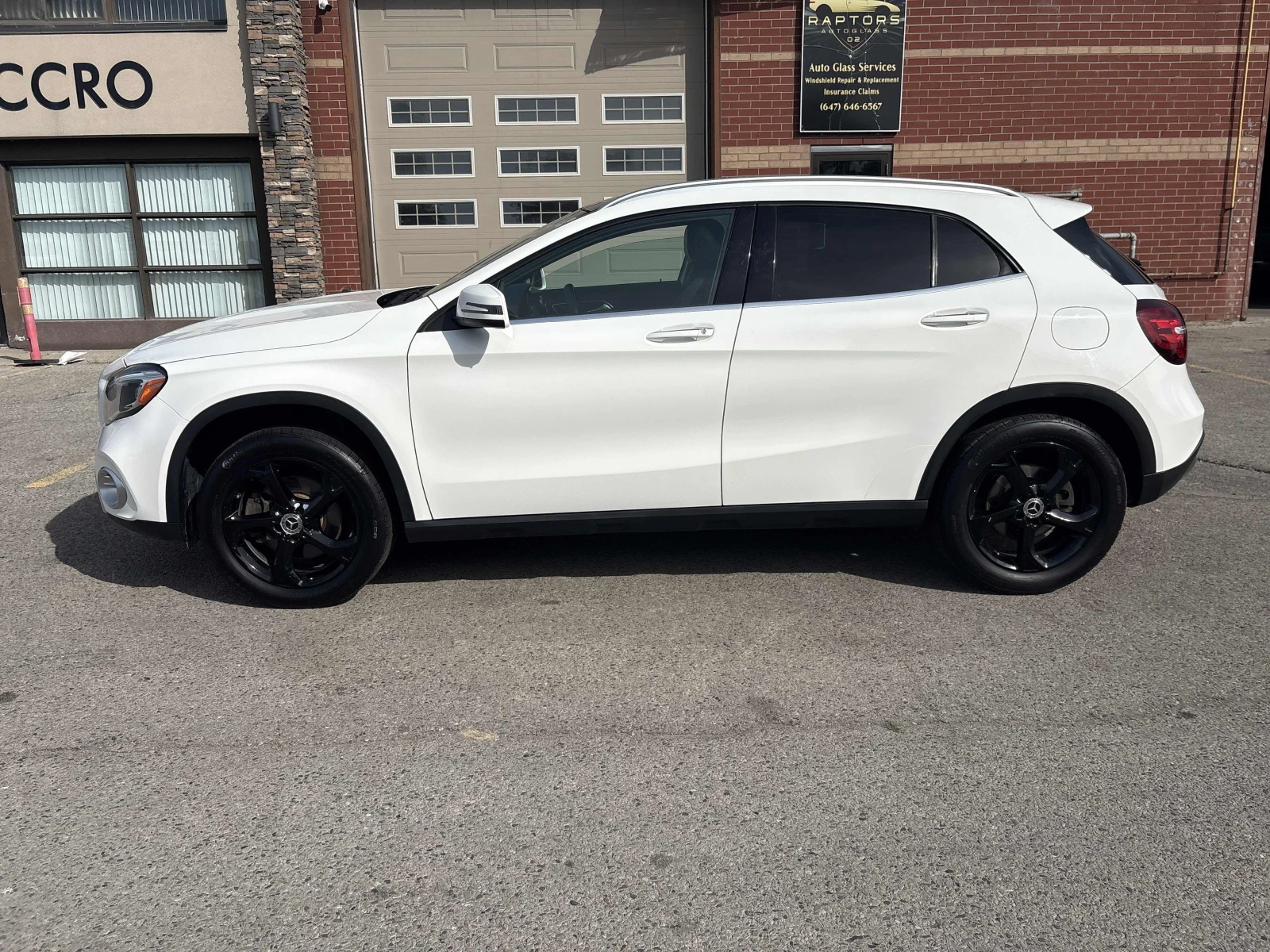 Mercedes-Benz GLA 250, снимка 2 - Автомобили и джипове - 55721357