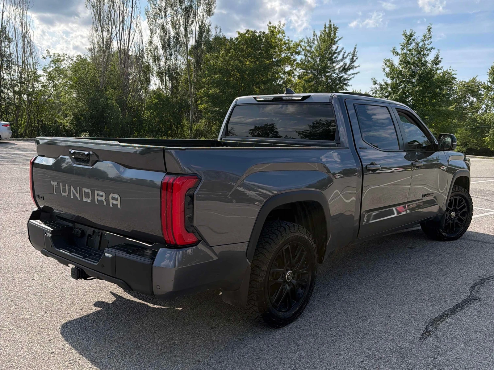 Toyota Tundra Limited Hybrid  CARFAX, снимка 3 - Автомобили и джипове - 56056463