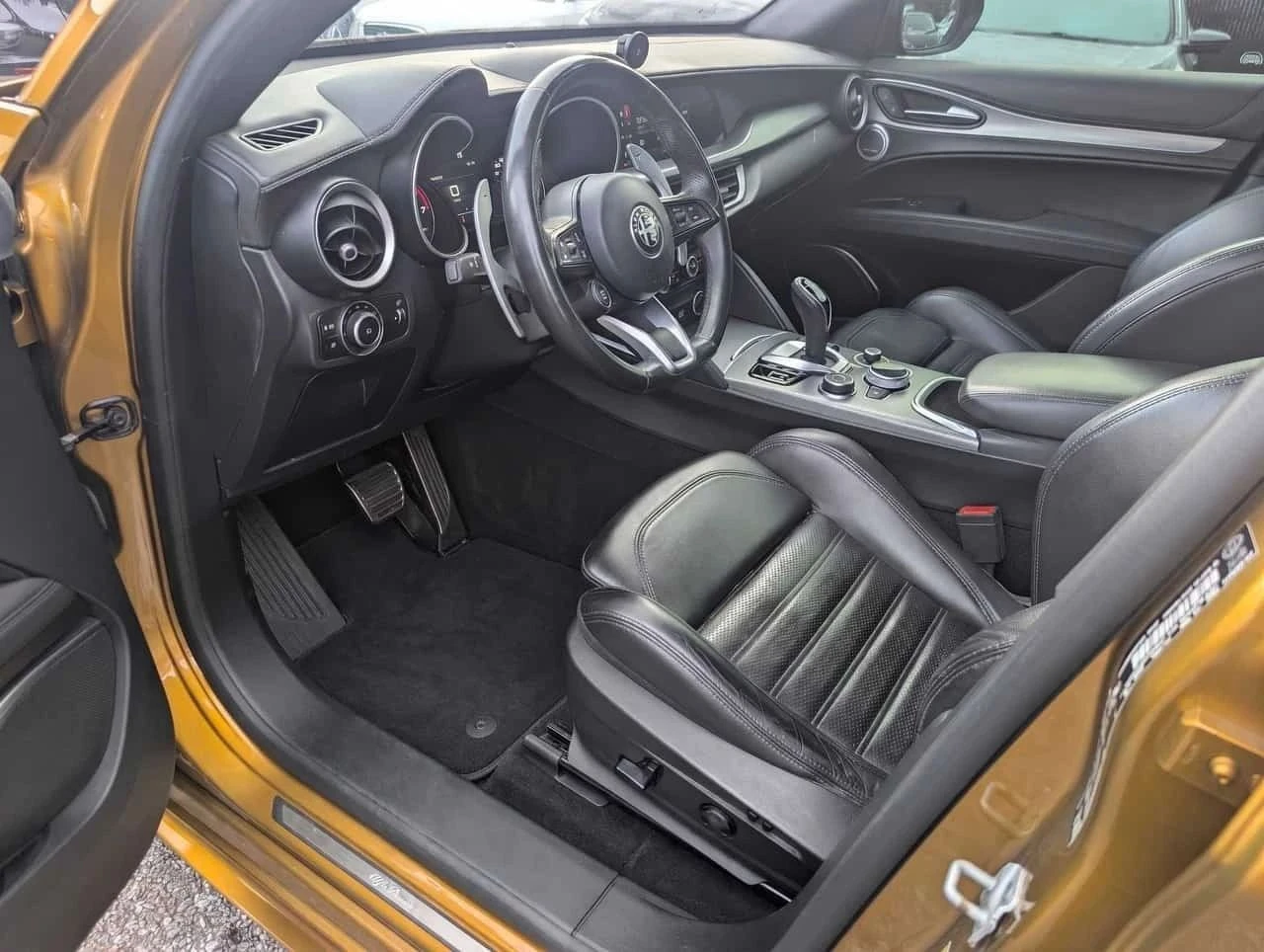 Alfa Romeo Stelvio, снимка 7 - Автомобили и джипове - 56710696