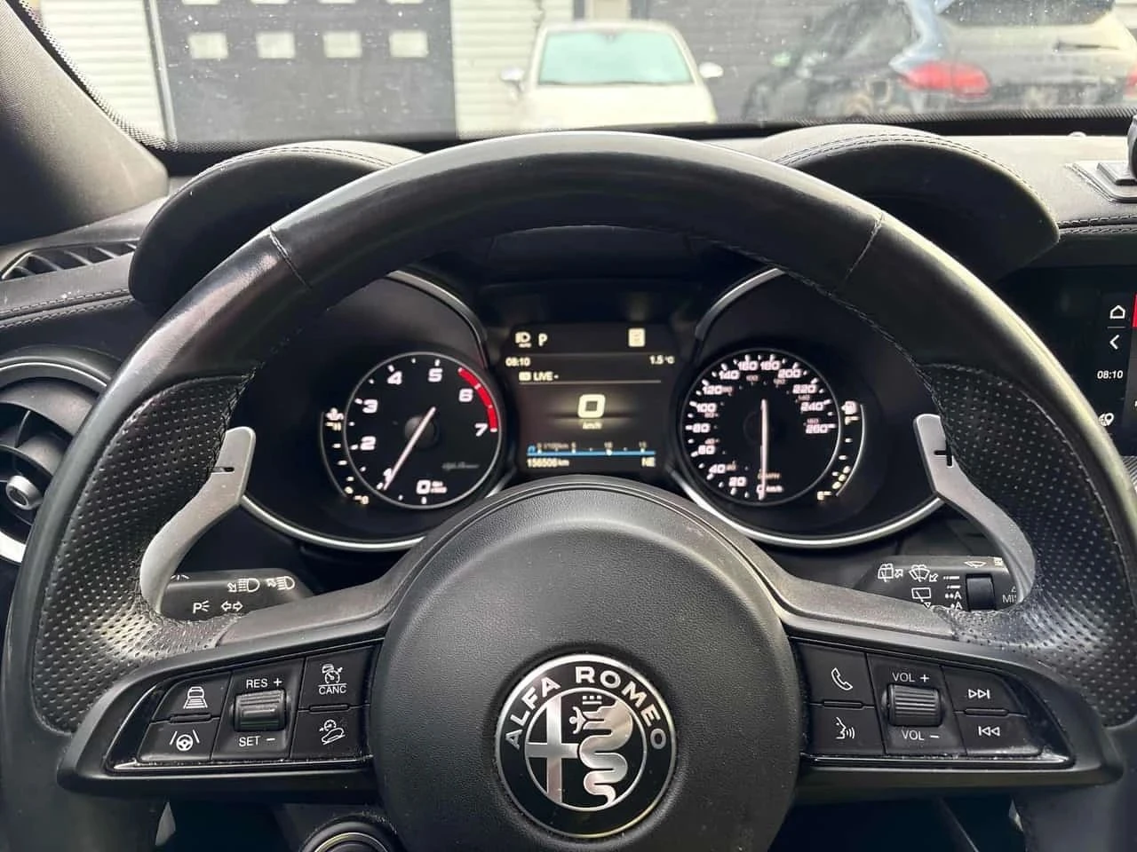 Alfa Romeo Stelvio, снимка 8 - Автомобили и джипове - 56710696