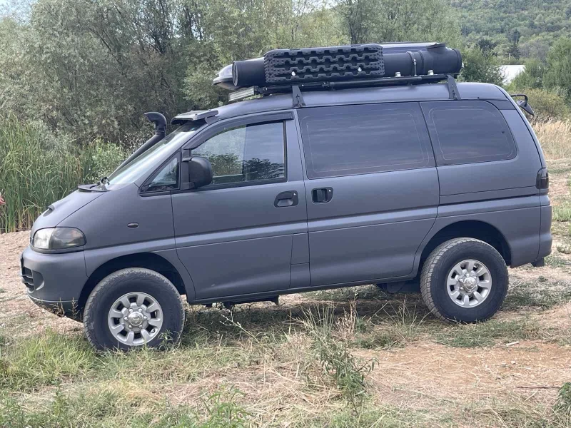 Mitsubishi Delica 2.8TDI/Klima/4x4/LED/7+ 1 места/Отличен!, снимка 7 - Бусове и автобуси - 52298221