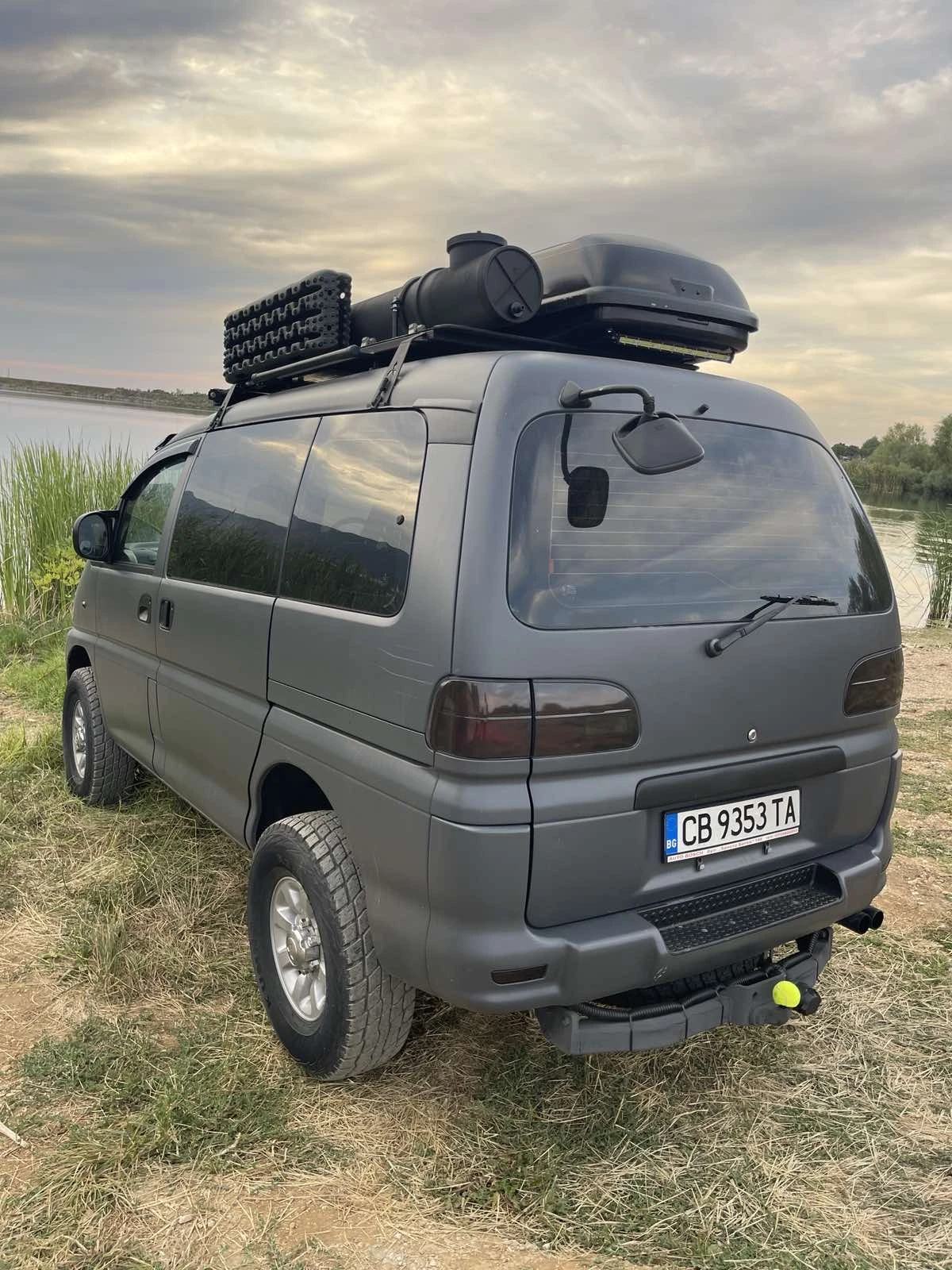 Mitsubishi Delica 2.8TDI/Klima/4x4/LED/7+ 1 места/Отличен! - изображение 6