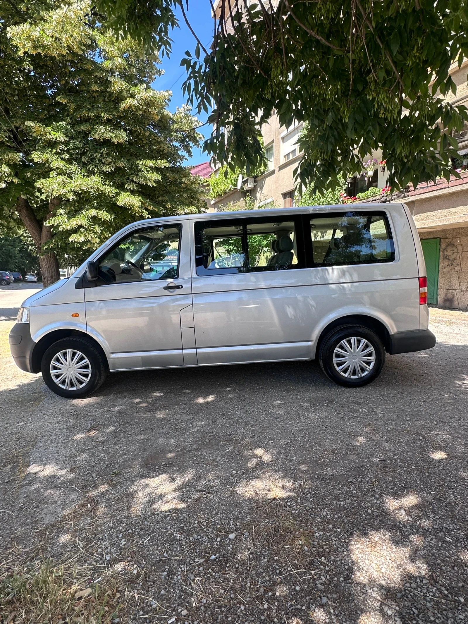 VW T5 2.5 TDI, снимка 6 - Бусове и автобуси - 54940808