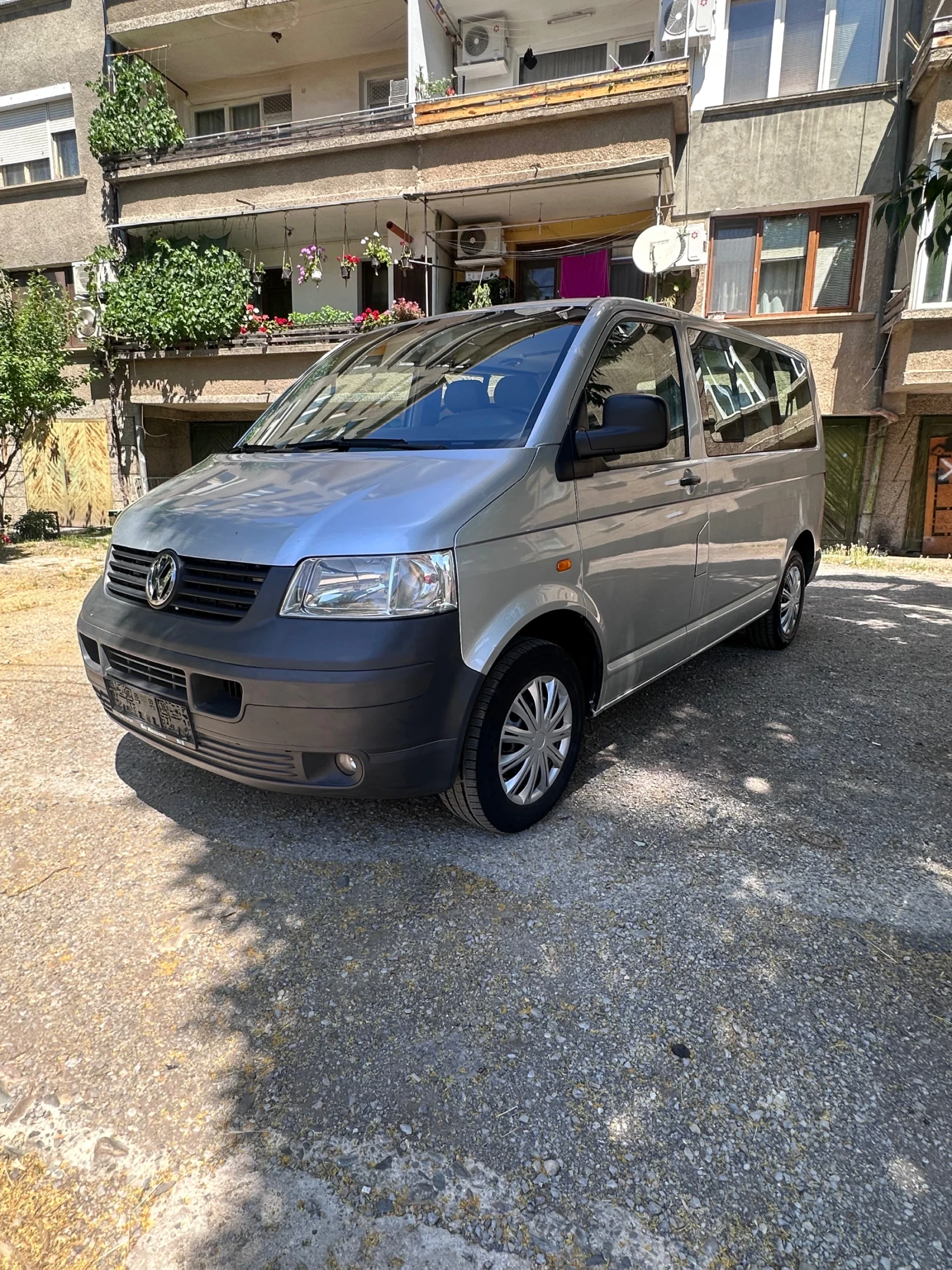 VW T5 2.5 TDI, снимка 5 - Бусове и автобуси - 54940808