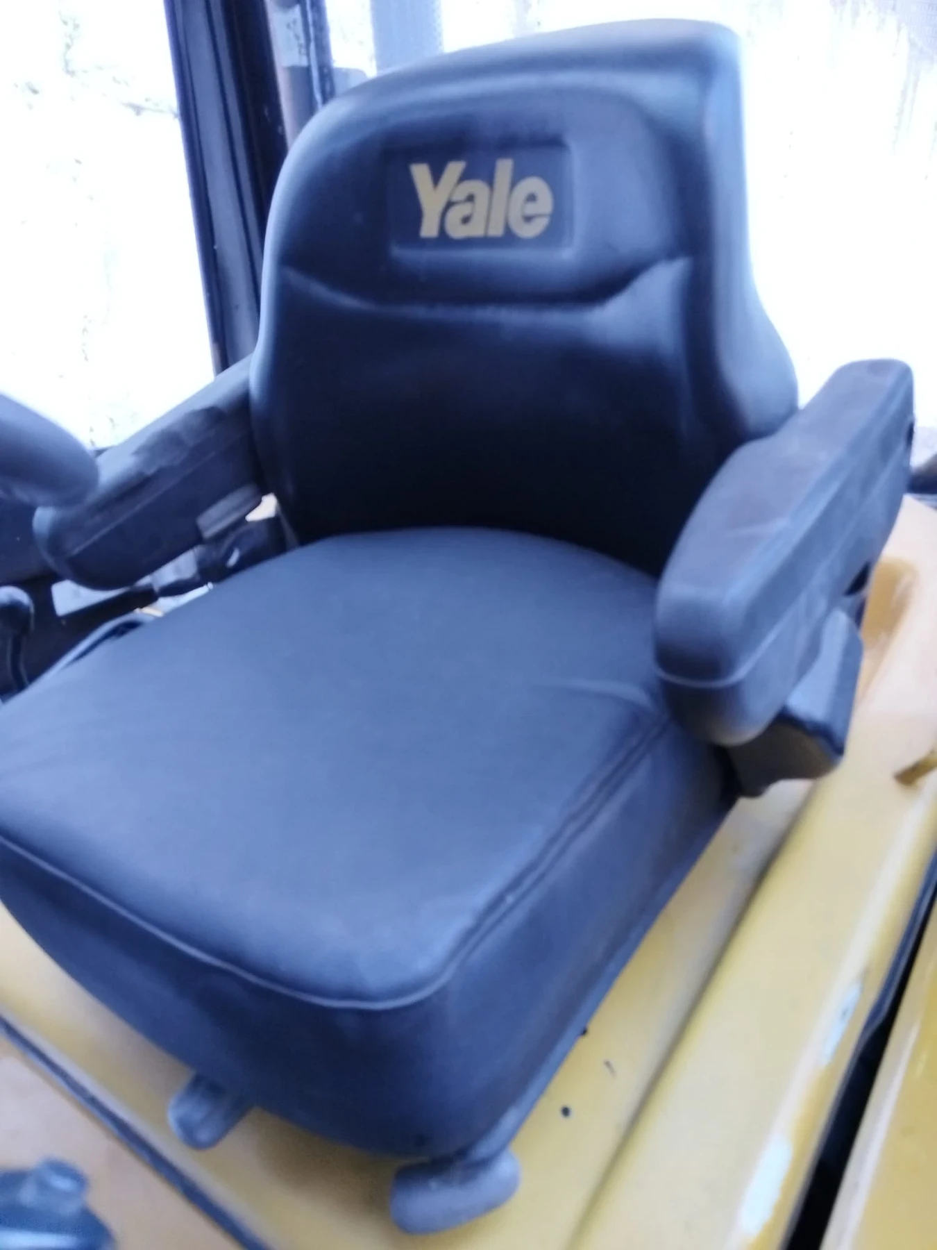 ������� Yale 2500�� ��������  | Mobile.bg � ����������� 13