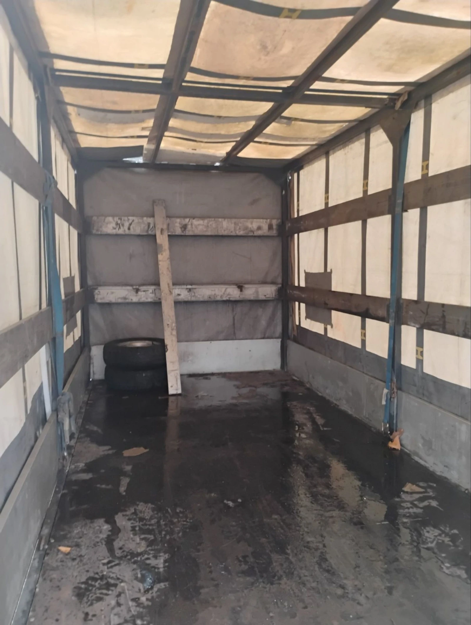 За автомобил Eduard, снимка 5 - Ремаркета - 54203102