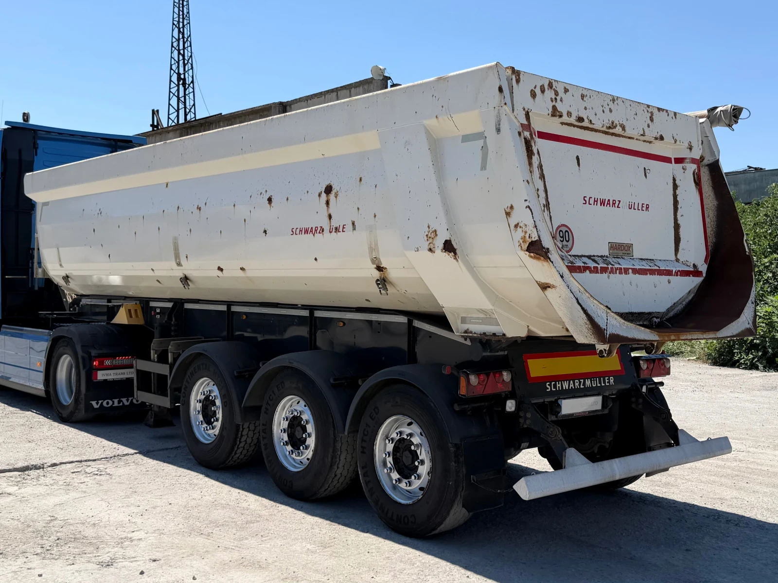 Полуремарке Schwarzmuller HARDOX 31m3, снимка 2 - Ремаркета - 55474340