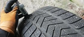 Гуми Зимни 255/55R19, снимка 4