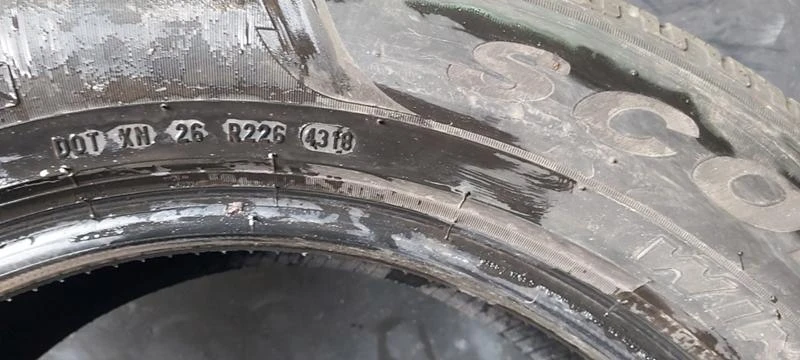 Гуми Зимни 255/55R19, снимка 8 - Гуми и джанти - 35607949