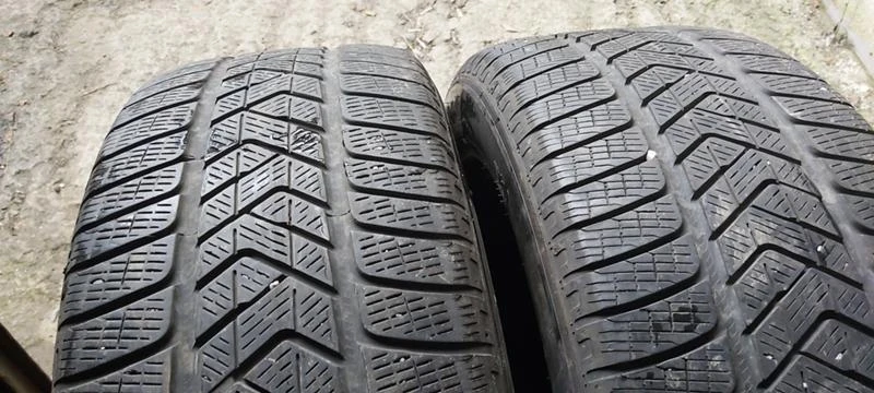 Гуми Зимни 255/55R19, снимка 3 - Гуми и джанти - 35607949