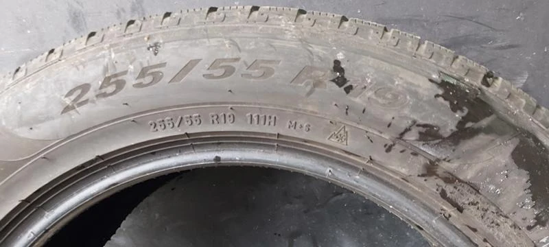 Гуми Зимни 255/55R19, снимка 7 - Гуми и джанти - 35607949