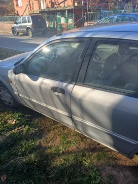 Mazda 323, снимка 2