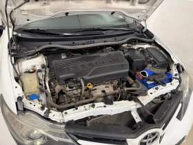 Toyota Auris 1.33, снимка 14