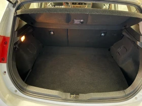 Toyota Auris 1.33, снимка 15