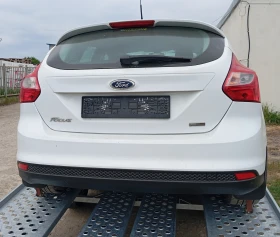 Ford Focus 1.0-I-100 кс-КЛИМАТРОНИК, снимка 5