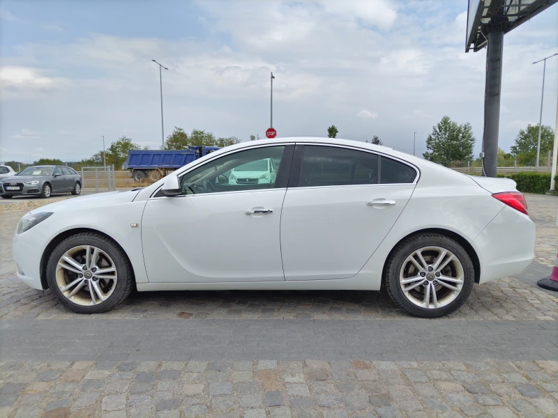 Opel Insignia 2.0 CDTi/160к.с/ Cosmo Automatic, снимка 4 - Автомобили и джипове - 46821776