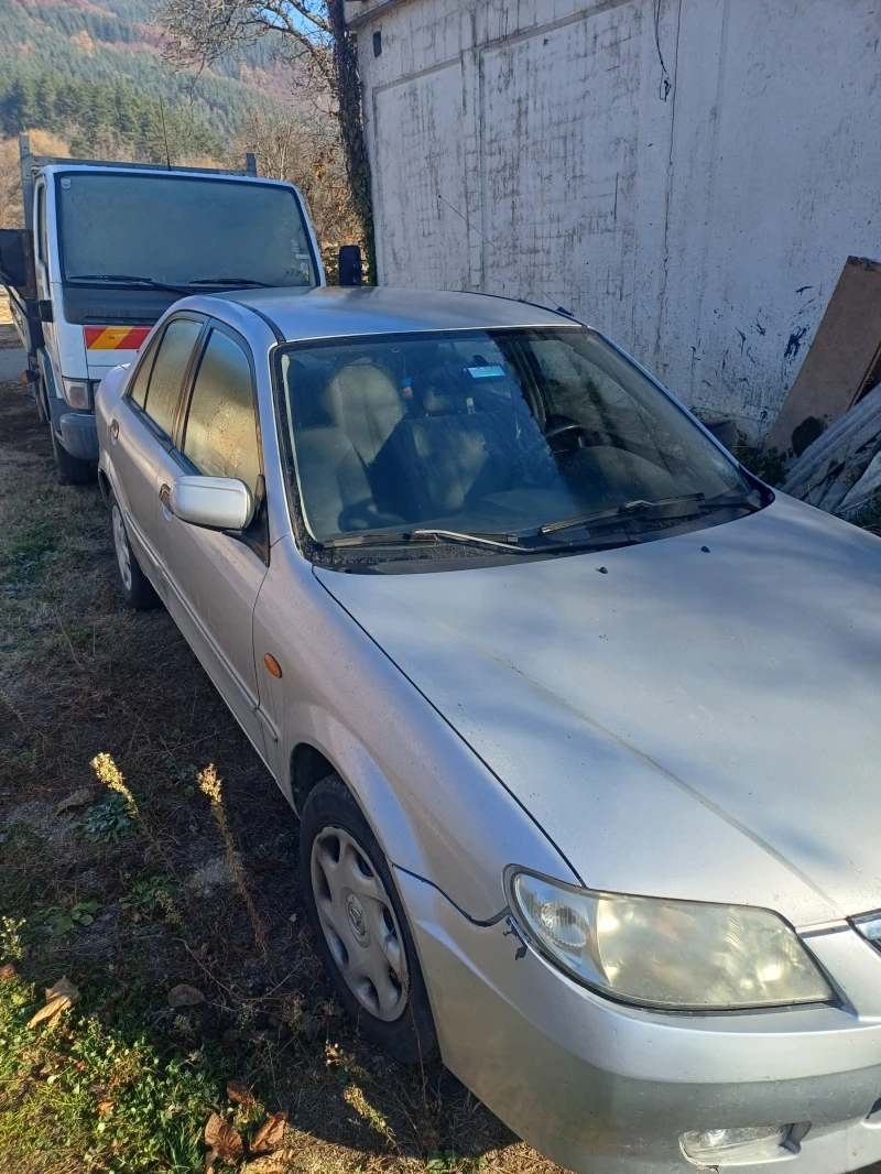 Mazda 323, снимка 6 - Автомобили и джипове - 47901264