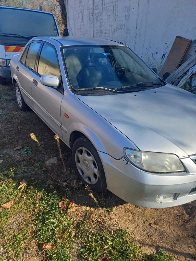 Mazda 323, снимка 5 - Автомобили и джипове - 47901264