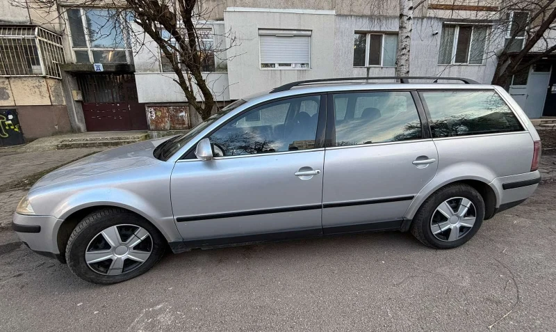 VW Passat 1.9 TDI, снимка 5 - Автомобили и джипове - 49045090