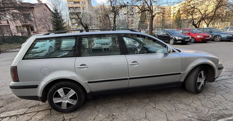 VW Passat 1.9 TDI, снимка 6 - Автомобили и джипове - 49045090