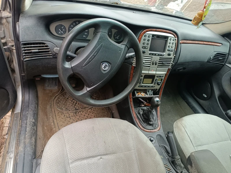 Lancia Lybra 1.9jtd, снимка 5 - Автомобили и джипове - 49151108