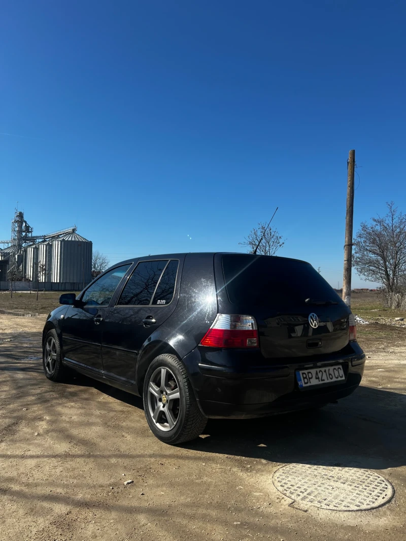 VW Golf 1.9 TDi , снимка 4 - Автомобили и джипове - 49389532