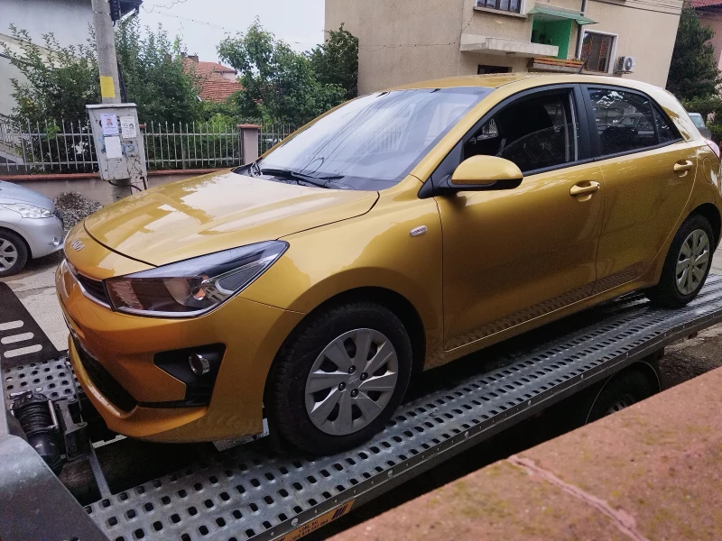 Kia Rio, снимка 13 - Автомобили и джипове - 52455685