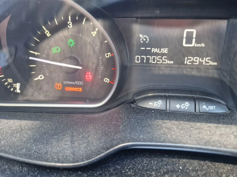 Peugeot 2008 1.6hdi, снимка 6 - Автомобили и джипове - 52922010