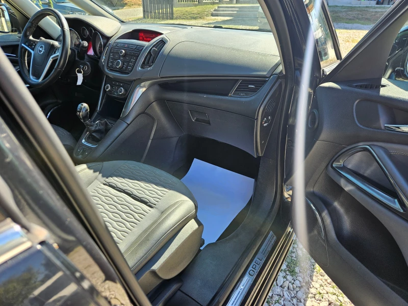 Opel Zafira 1.6i METAN !!!, снимка 8 - Автомобили и джипове - 51794292