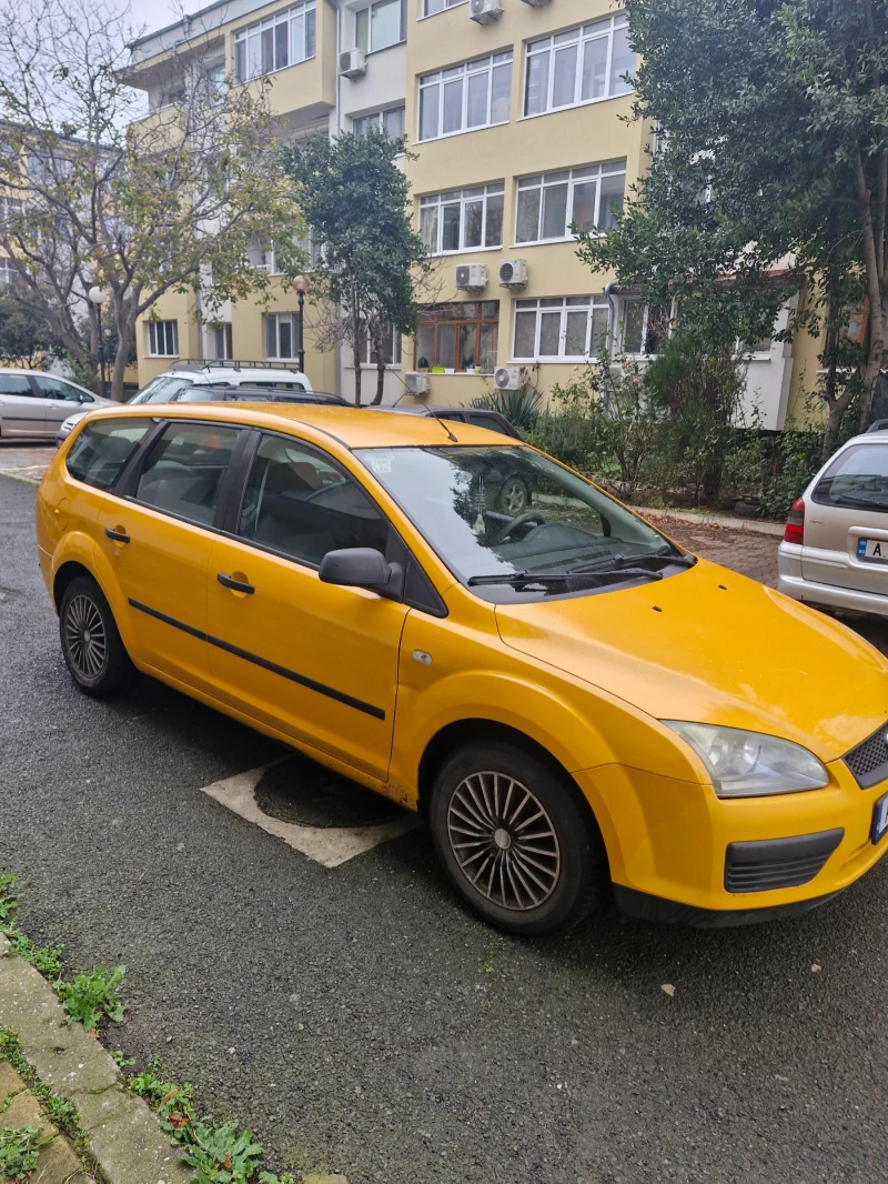 Ford Focus 1.6 tdci комби, снимка 4 - Автомобили и джипове - 53156962