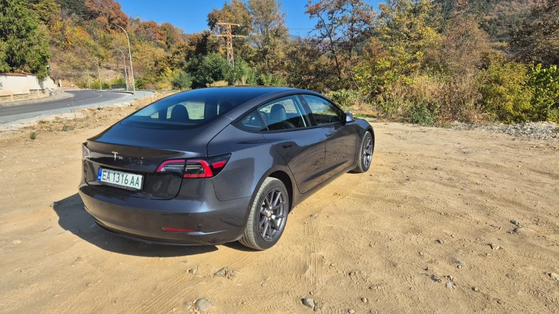 Tesla Model 3 94000км, европейска, Лонг Рейндж, термопомпа, снимка 7 - Автомобили и джипове - 53470591