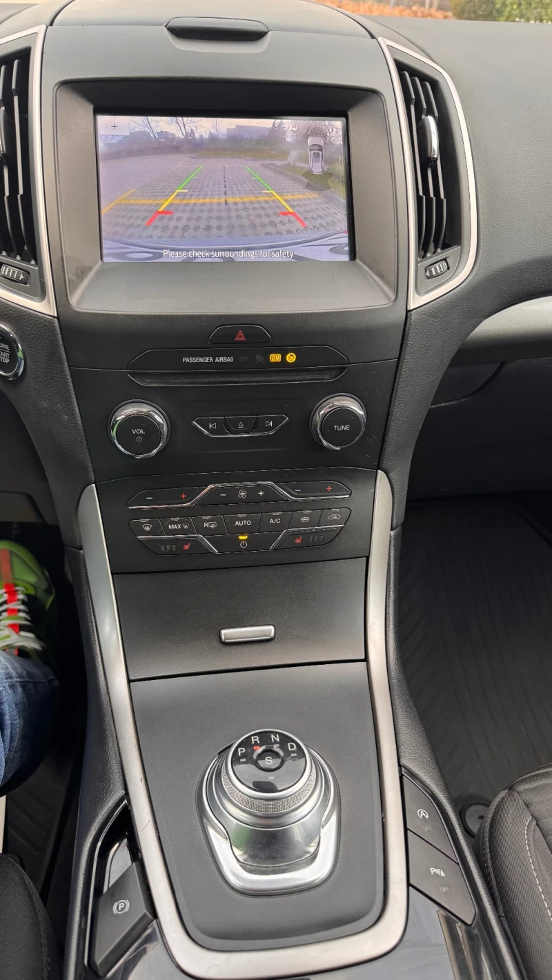 Ford C-max 2.0 Tdci, снимка 14 - Автомобили и джипове - 53568115