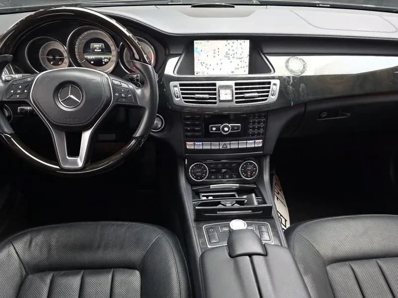 Mercedes-Benz CLS 350, снимка 14 - Автомобили и джипове - 55940408