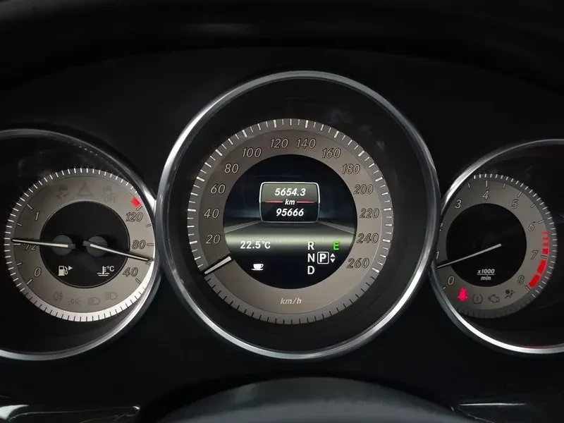 Mercedes-Benz CLS 350, снимка 15 - Автомобили и джипове - 55940408