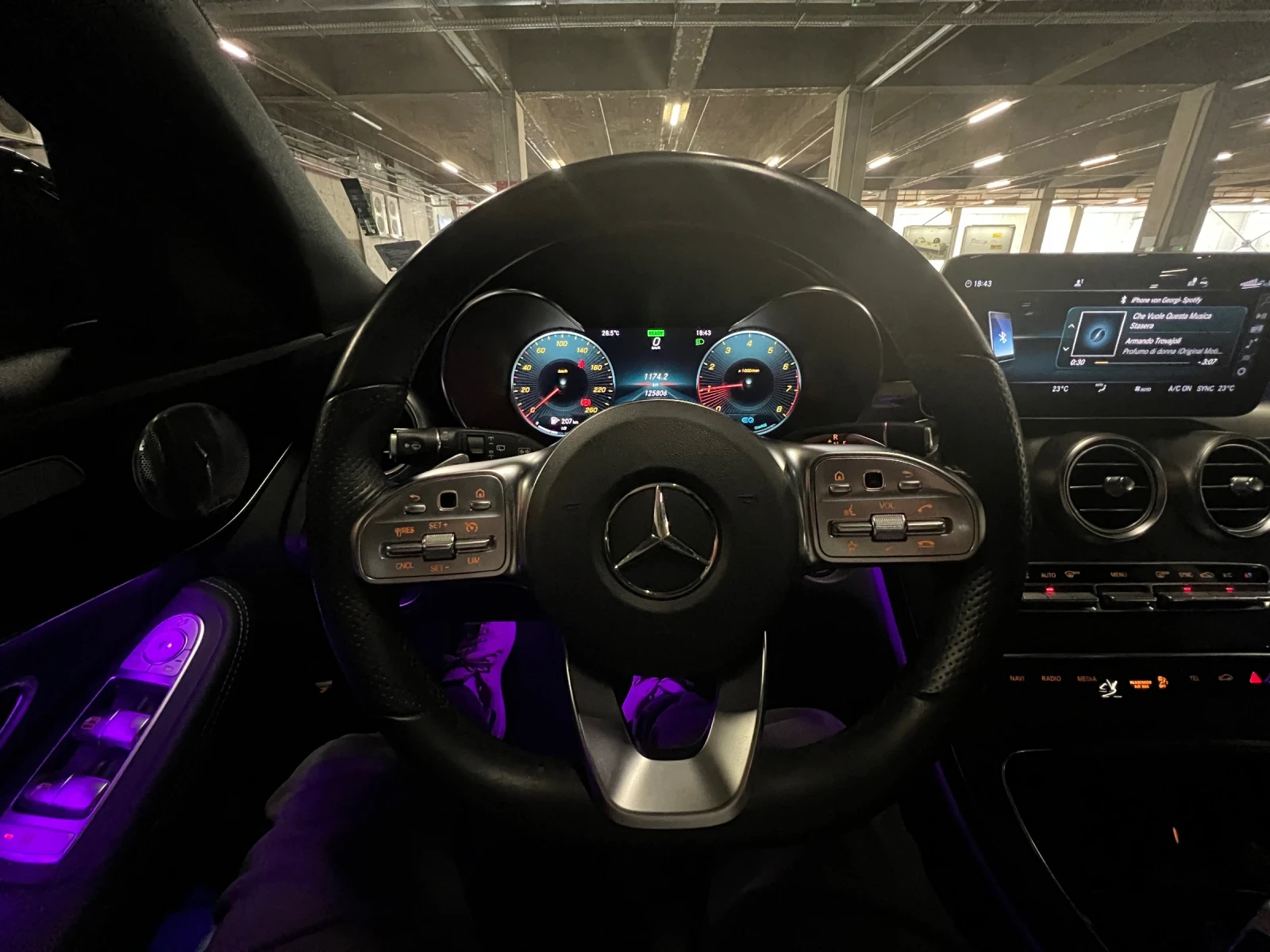 Mercedes-Benz C 200 4MATIC Estate AMG-Line Night 9G - изображение 10
