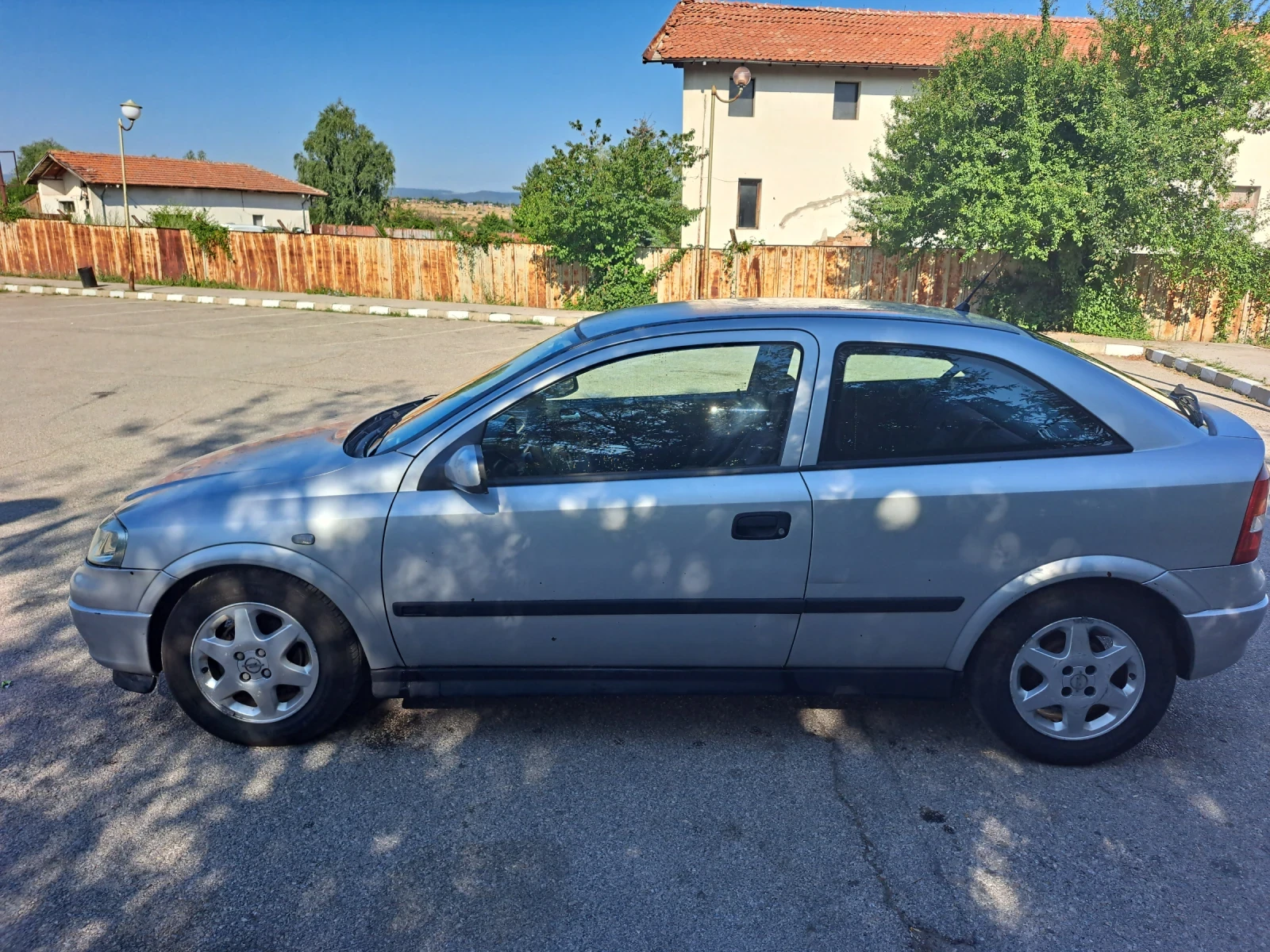 Opel Astra 1.6 16V - изображение 4