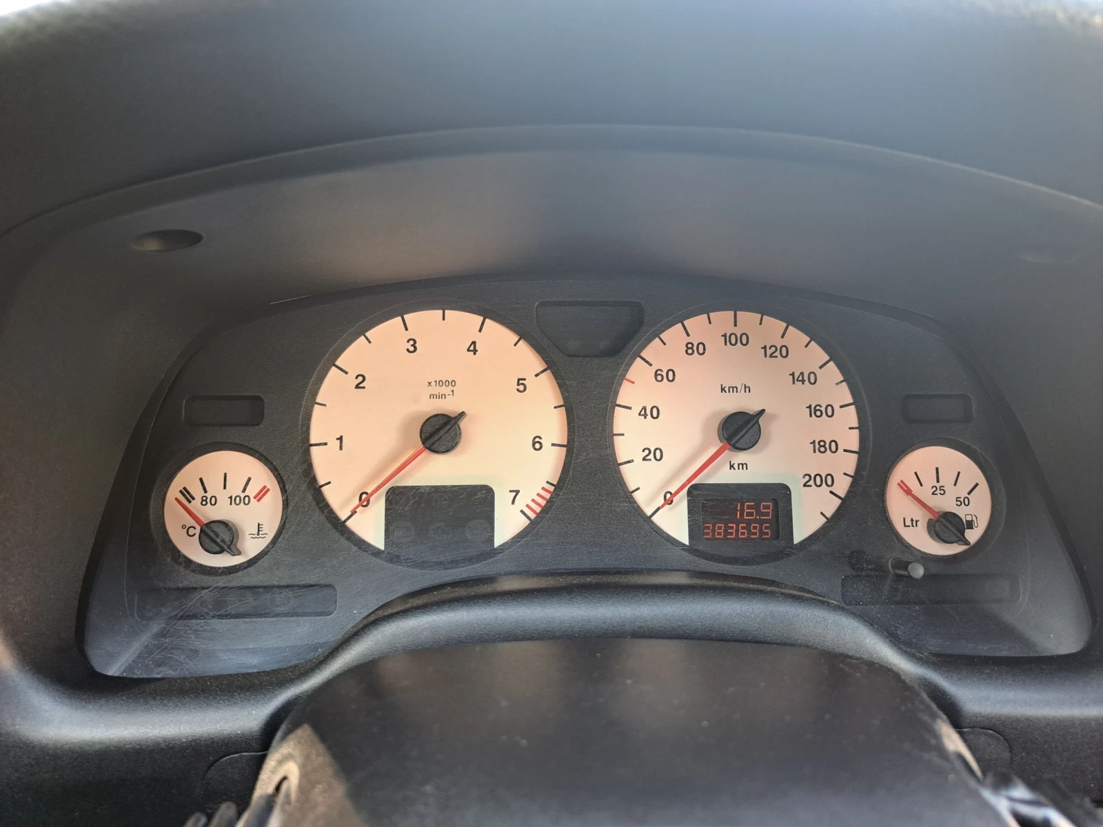 Opel Astra 1.6 16V - изображение 10