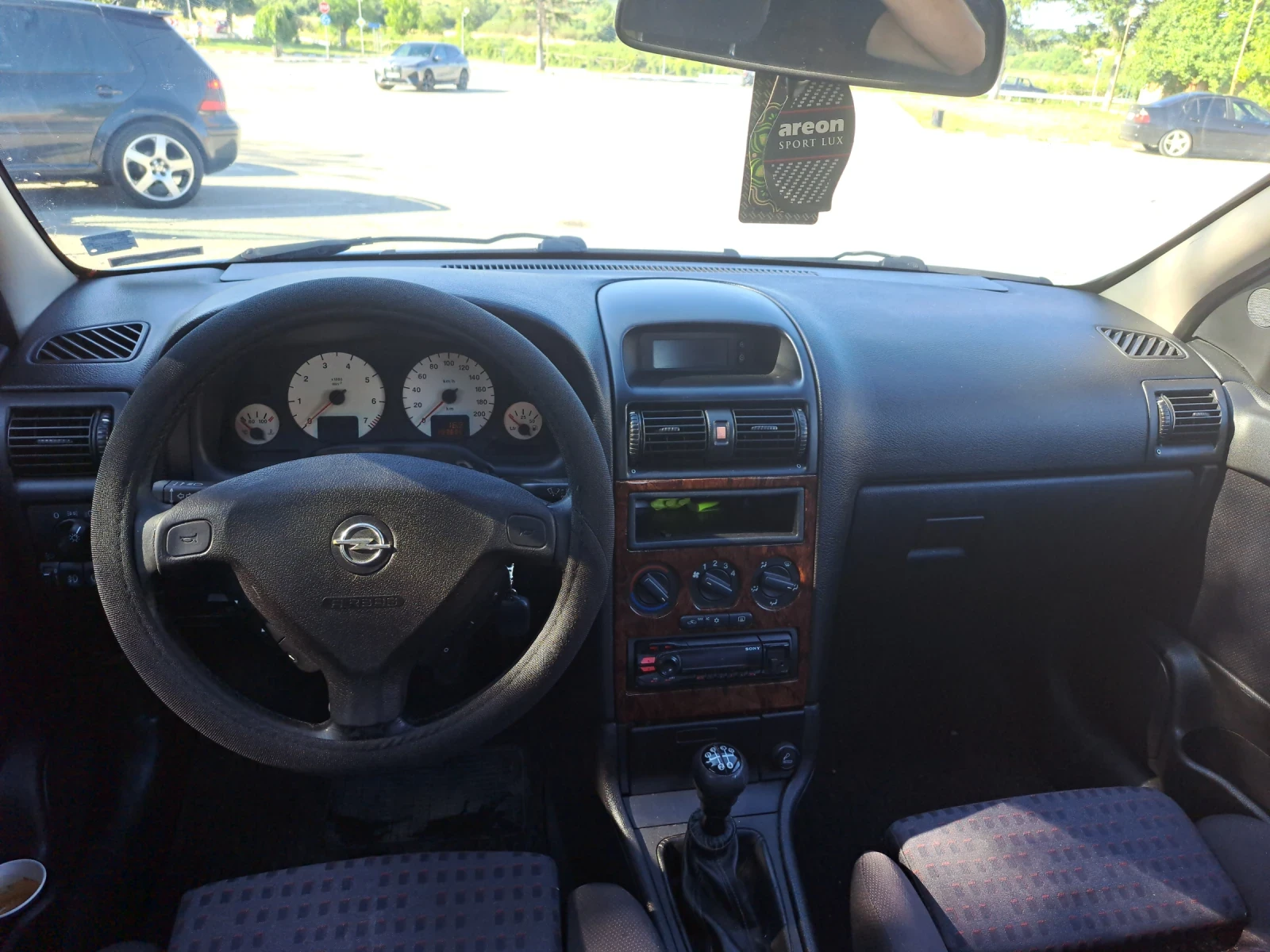 Opel Astra 1.6 16V - изображение 7