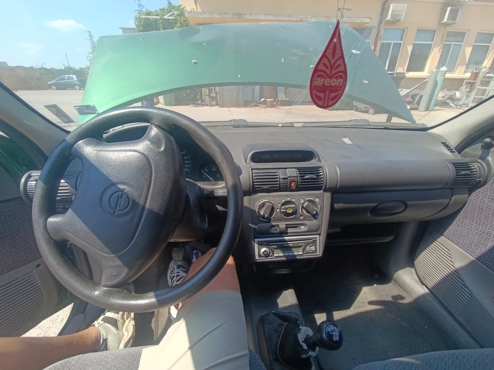 Opel Corsa  - изображение 6