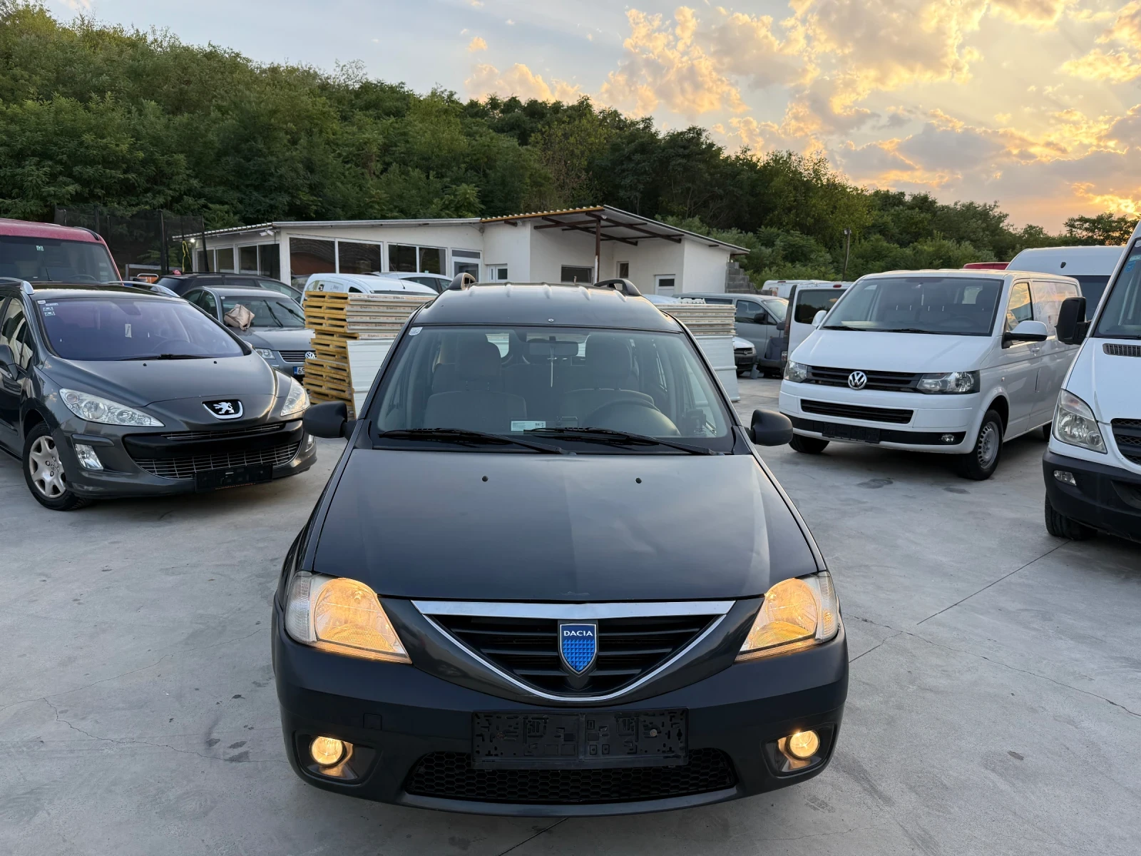 Dacia Logan 1.6 КЛИМА ЛИЗИНГ - изображение 2