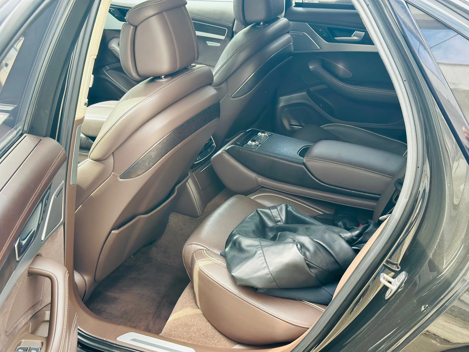 Audi A8 174хл.км-Design Selection-Всичко платено - изображение 9