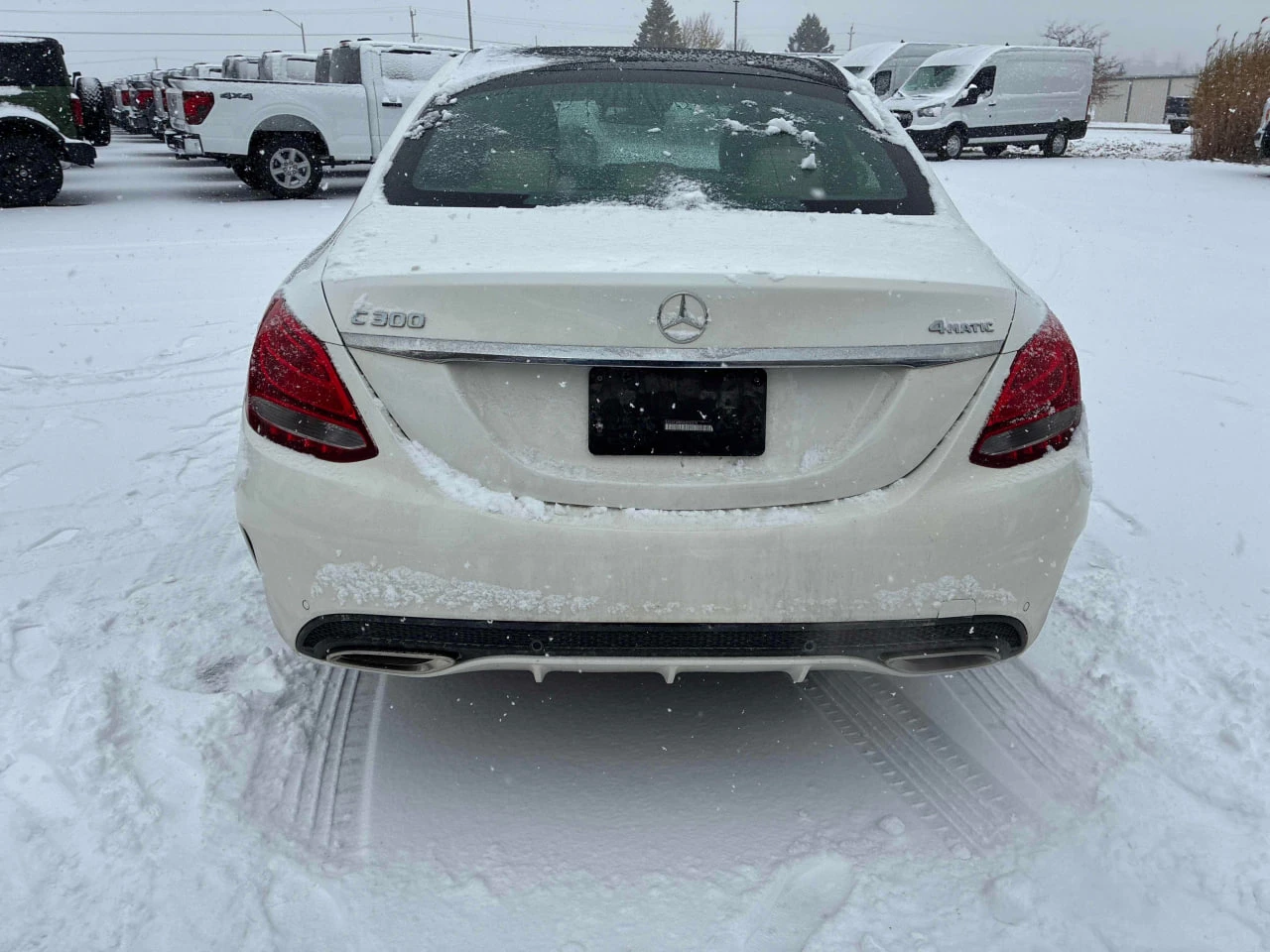 Mercedes-Benz C 300 CARFAX* *   *  | Mobile.bg   4