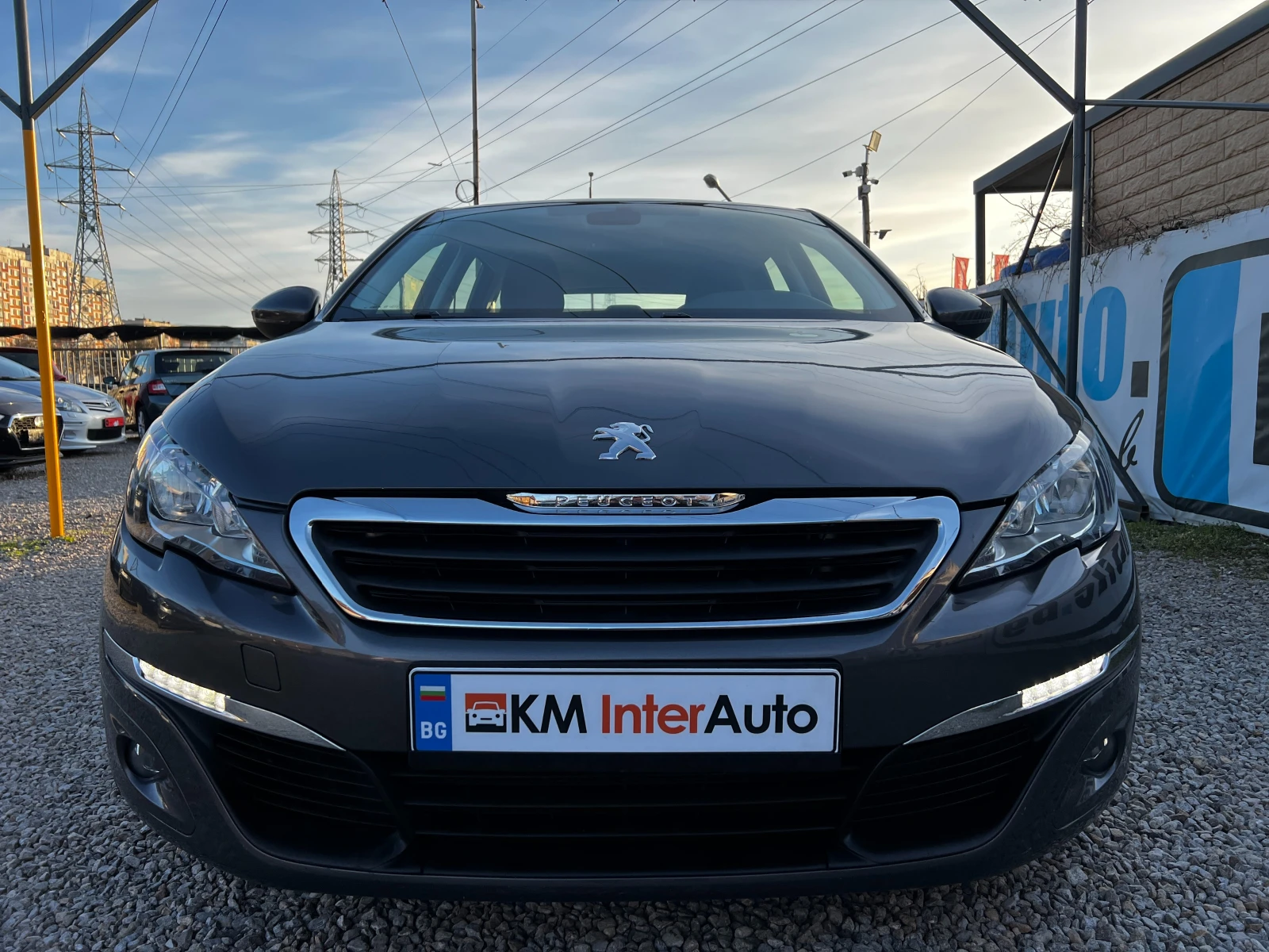 Peugeot 308 1.6 HDI AUT/NAVI/LED/СЕРВИЗНА ИСТОРИЯ, снимка 2 - Автомобили и джипове - 53772397