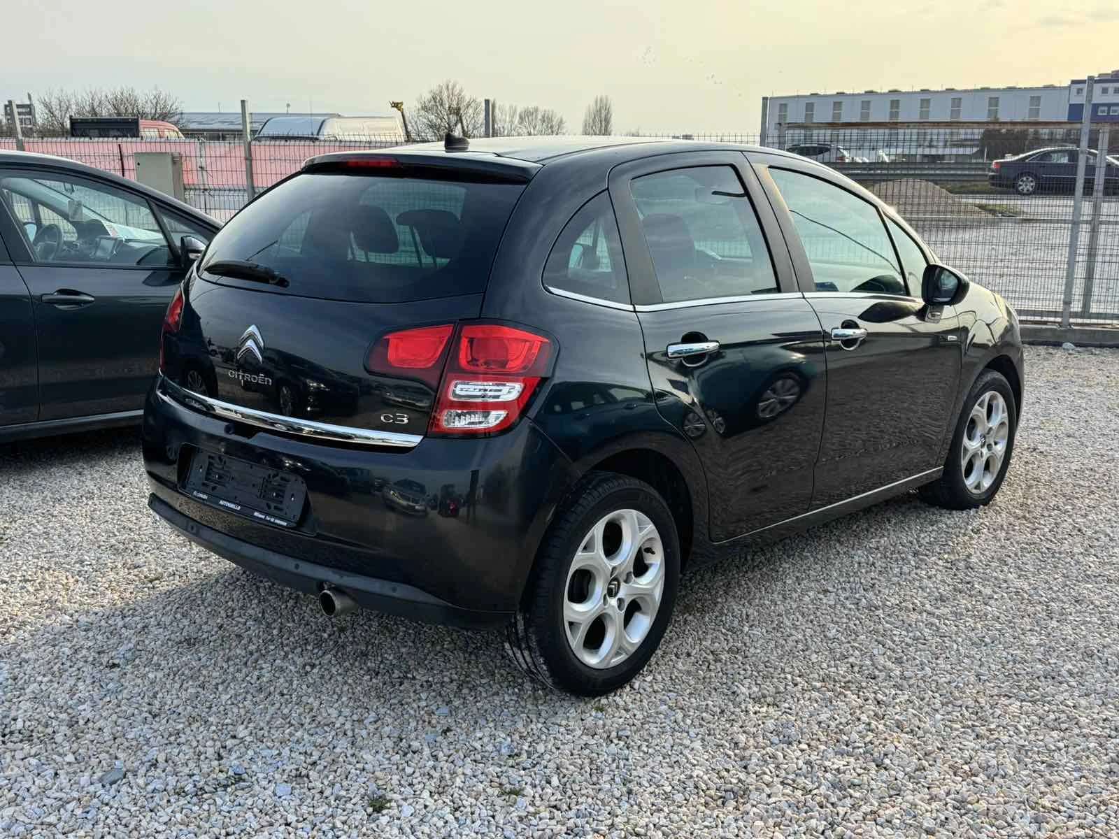 Citroen C3 1.4I, снимка 4 - Автомобили и джипове - 53877674