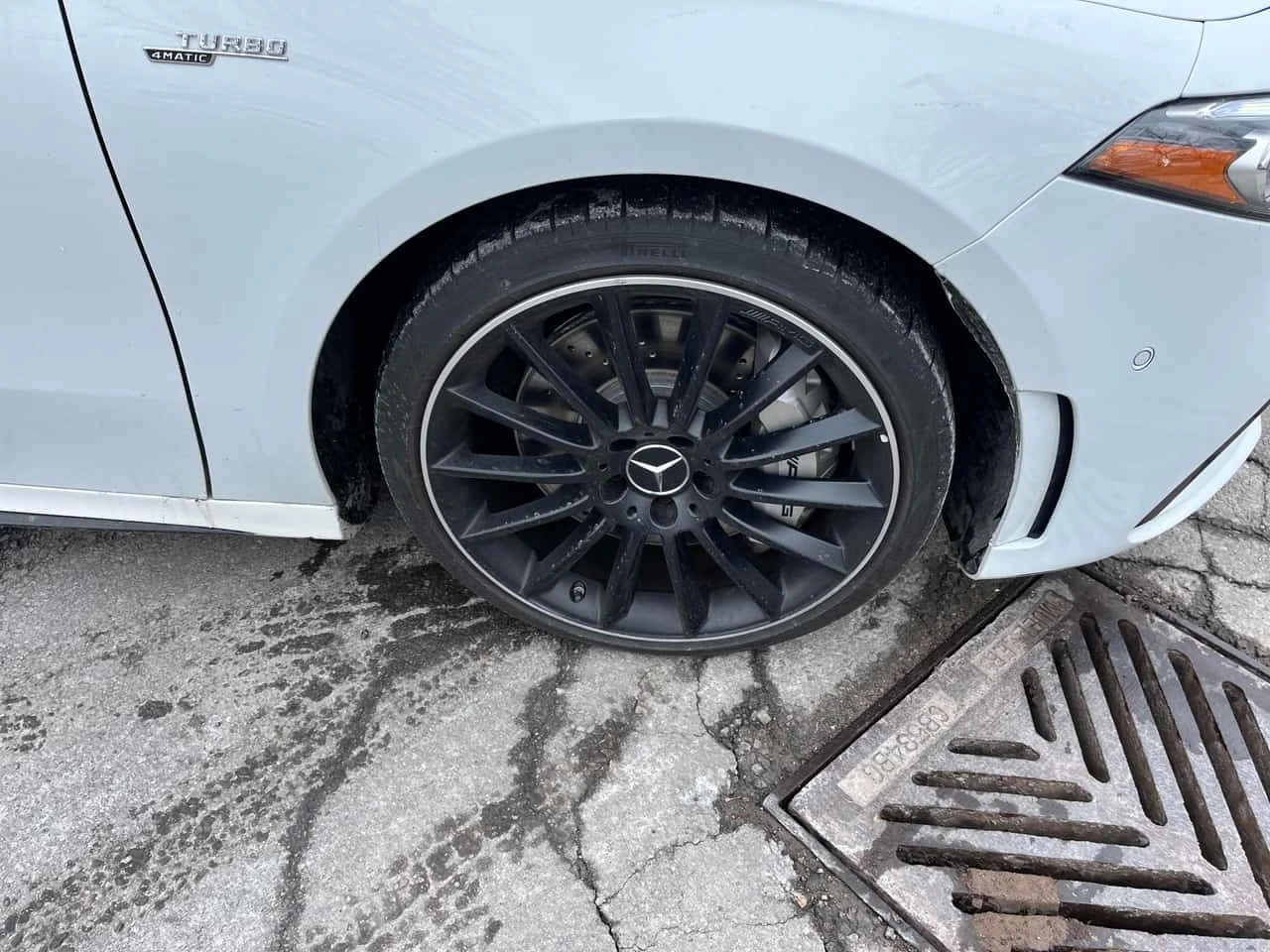 Mercedes-Benz A 35 * AMG * CARFAX * ЦЕНА ДО БГ, снимка 6 - Автомобили и джипове - 54009013