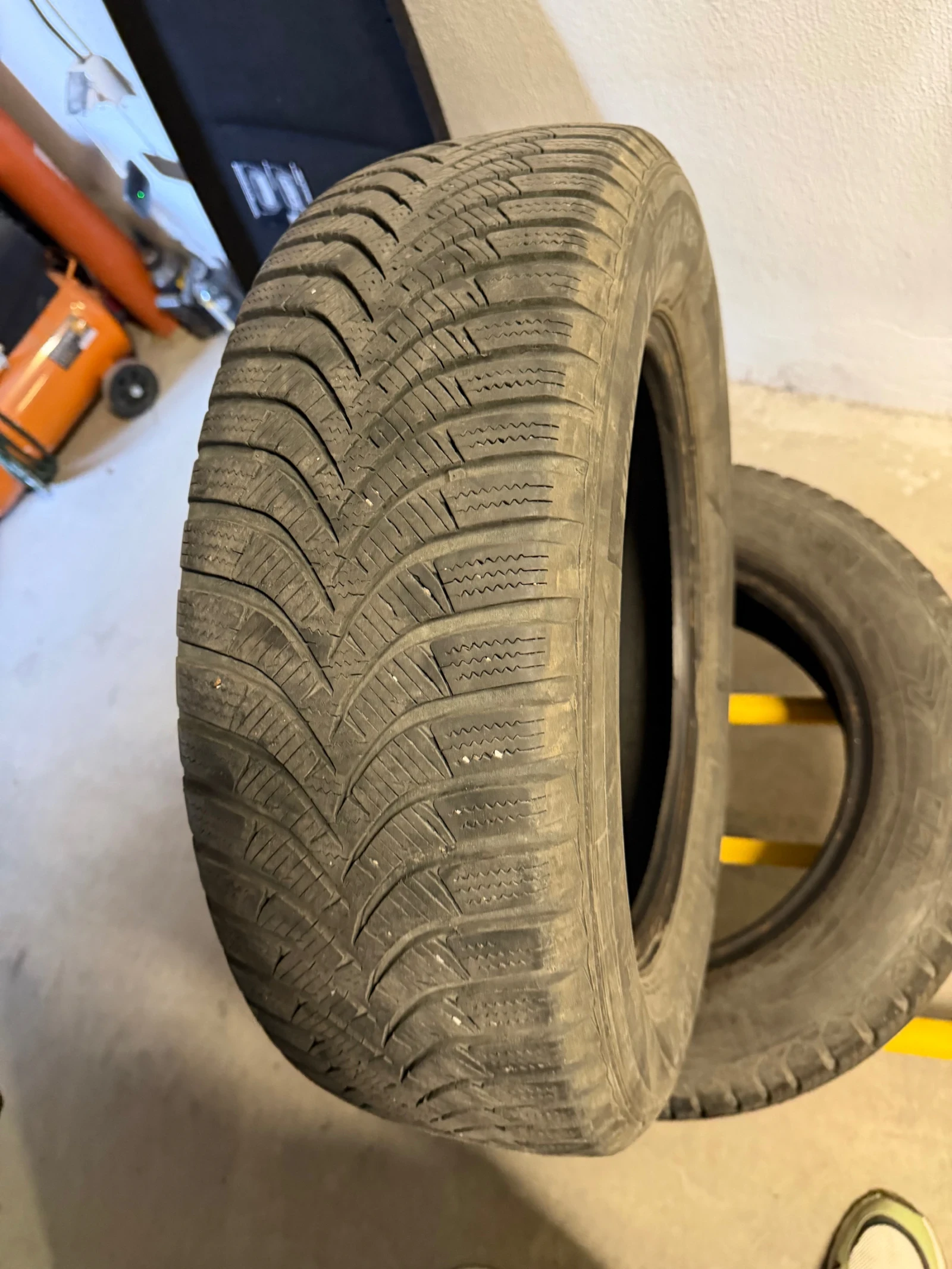 Toyota Auris 1.33, снимка 12 - Автомобили и джипове - 54015864