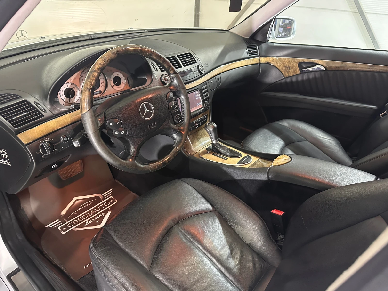 Mercedes-Benz E 280 Face* Avangarde, снимка 7 - Автомобили и джипове - 54264470