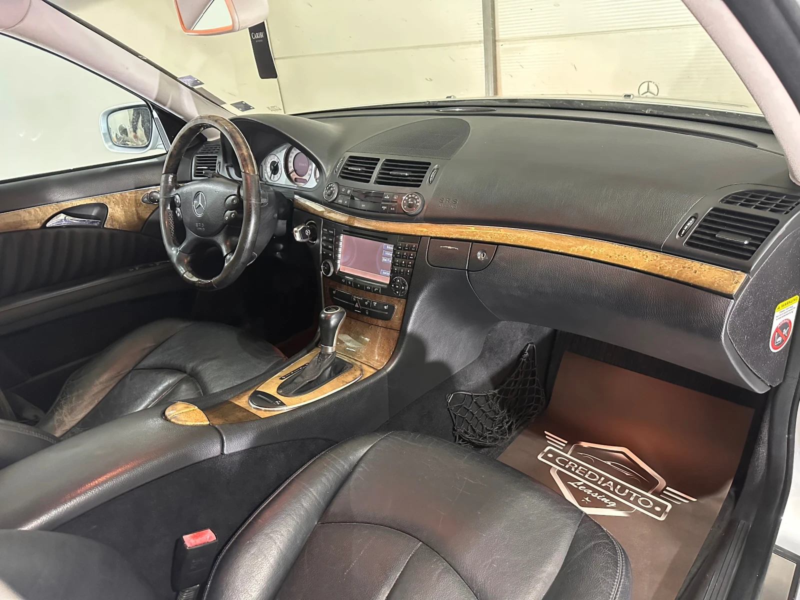 Mercedes-Benz E 280 Face* Avangarde, снимка 9 - Автомобили и джипове - 54264470